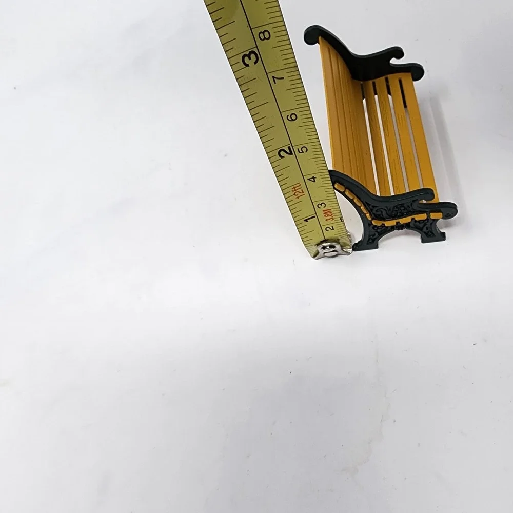 Department 56 Village Wrought Iron Park Bench Yellow Green Metal Accessory 52302